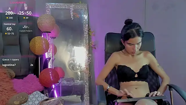 KatyaMonrroe online show from January 2026 09:51:01 PM