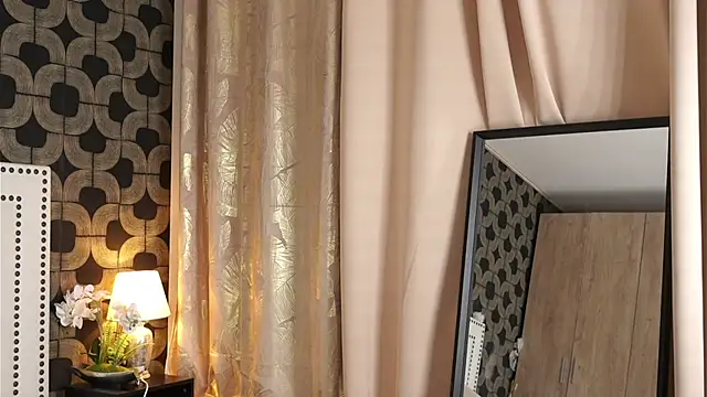 AlexaWhatson online show from April 2026 09:39:33 PM