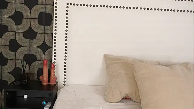 AlexaWhatson online show from March 2026 09:03:01 PM