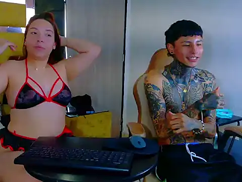 Snapshot of IsabelaANDjordan chatting on November 2025 02:53:01 PM IsabelaANDjordan online show from November 2025 02:53:01 PM