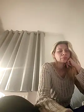 NaughtyClaudia  online show from February 2026 11:01:02 PM