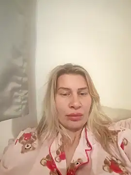 NaughtyClaudia  online show from December 2025 09:20:02 PM