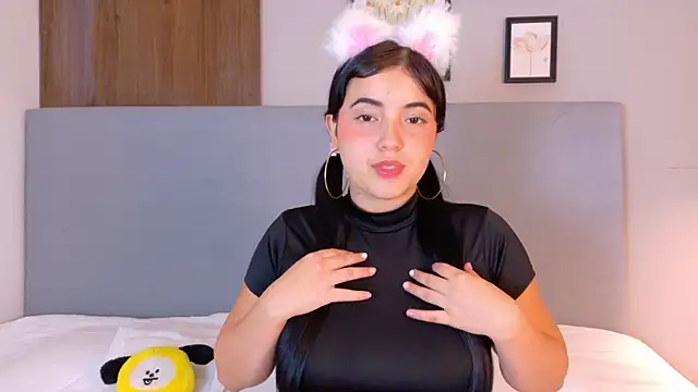 Snapshot of MiaSchtt chatting on November 2025 03:17:02 AM MiaSchtt online show from November 2025 03:17:02 AM