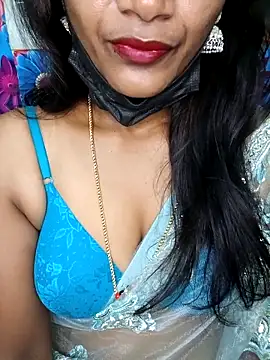 Snapshot of Premalatha_28 chatting on November 2025 06:08:02 PM Premalatha 28 online show from November 2025 06:08:02 PM
