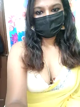 Snapshot of Premalatha_28 chatting on December 2025 06:20:01 PM Premalatha 28 online show from December 2025 06:20:01 PM