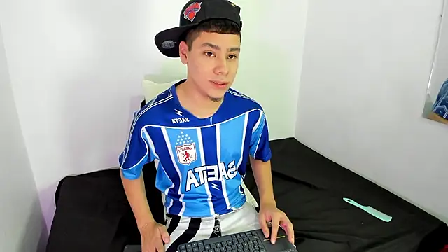 Lucastorrez01 online show from March 2026 12:27:02 AM