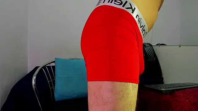 Lucastorrez01 online show from July 2026 05:46:02 PM