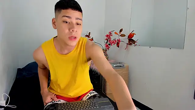 Lucastorrez01 online show from January 2026 12:26:01 AM