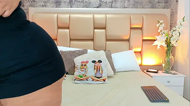 SelennaCooper online show from December 2025 11:56:02 AM