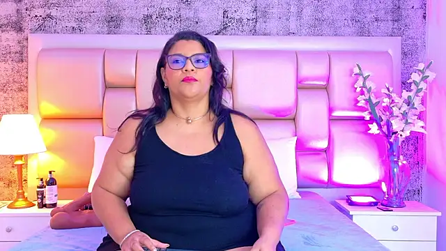 SelennaCooper online show from March 2026 11:49:01 AM