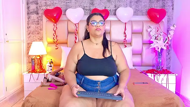 SelennaCooper online show from February 2026 11:43:02 AM