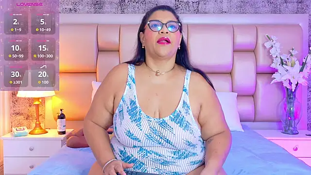 SelennaCooper online show from February 2026 11:51:01 AM