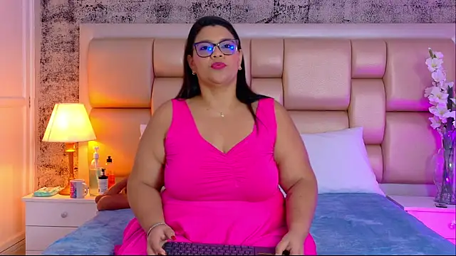 SelennaCooper online show from April 2026 11:37:02 AM