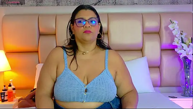 SelennaCooper online show from January 2026 11:47:01 AM