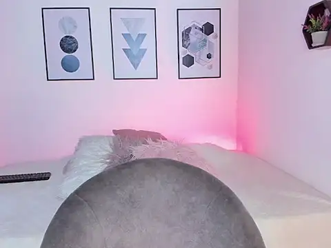 Snapshot of HannaRose__ chatting on December 2025 10:58:02 AM HannaRose online show from December 2025 10:58:02 AM