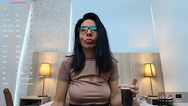 mature eva1 online show from December 2025 11:31:01 AM