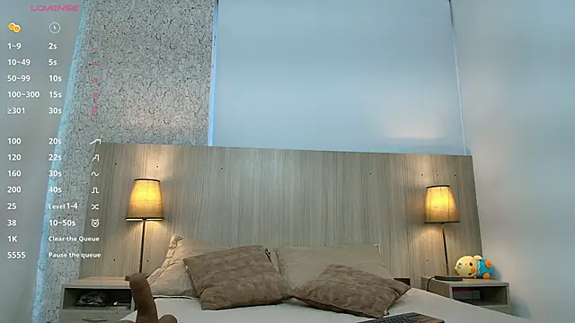 mature eva1 online show from January 2026 11:14:02 AM