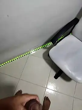 lester rose online show from November 2025 07:52:02 AM