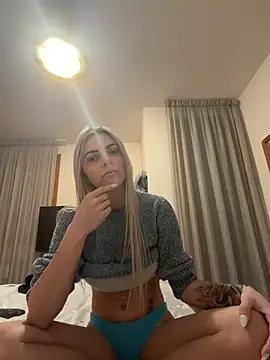 Snapshot of feliciafelon chatting on February 2026 04:18:01 PM feliciafelon online show from February 2026 04:18:01 PM