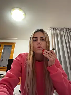 Snapshot of feliciafelon chatting on November 2025 09:04:02 PM feliciafelon online show from November 2025 09:04:02 PM