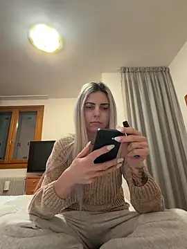 feliciafelon online show from March 2026 08:25:02 PM