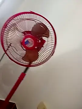 Jeison0323 online show from April 2026 12:00:01 PM