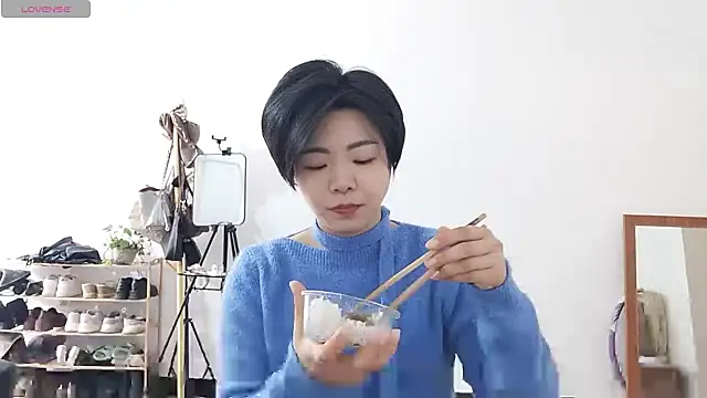 adele8731 online show from December 2025 03:17:02 AM