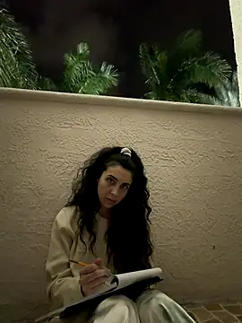 Snapshot of sometimesmiachristina chatting on December 2025 12:26:02 AM sometimesmiachristina online show from December 2025 12:26:02 AM