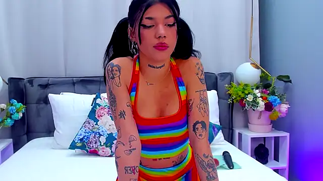 YasminWild online show from November 2025 04:45:01 AM