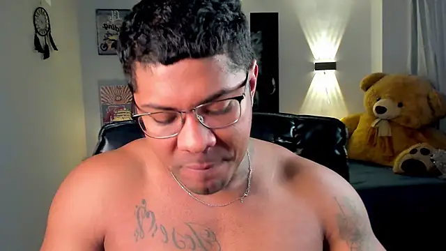 LEONHDZ online show from November 2025 08:14:01 AM