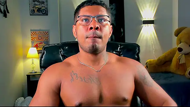 LEONHDZ online show from December 2025 10:16:01 PM