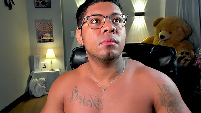 LEONHDZ online show from November 2025 05:29:02 AM