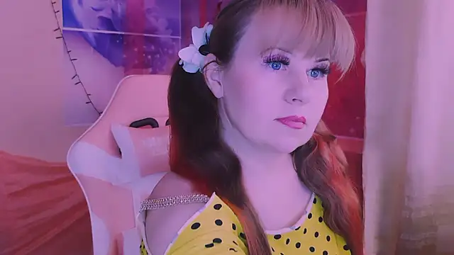 BESTLOLA online show from March 2026 10:37:01 AM