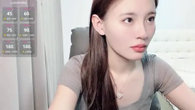 Snapshot of H-2005 chatting on May 2026 11:17:01 PM H-2005 online show from May 2026 11:17:01 PM