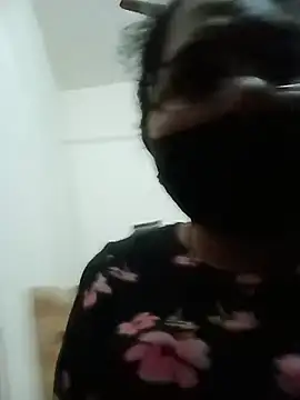 Snapshot of Menka_cut34 chatting on June 2026 11:43:02 PM Menka cut34 online show from June 2026 11:43:02 PM