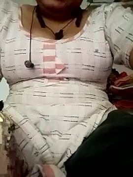 Snapshot of Menka_cut34 chatting on June 2026 05:48:02 AM Menka cut34 online show from June 2026 05:48:02 AM