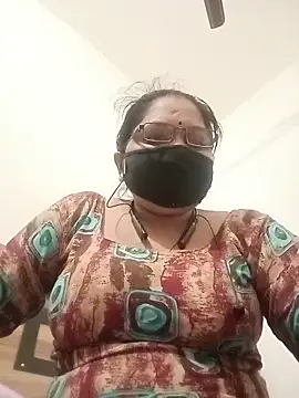 Snapshot of Menka_cut34 chatting on June 2026 10:44:02 PM Menka cut34 online show from June 2026 10:44:02 PM