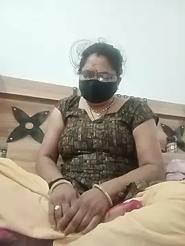 Snapshot of Menka_cut34 chatting on June 2026 10:59:01 PM Menka cut34 online show from June 2026 10:59:01 PM