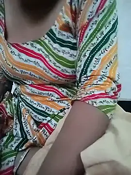 Snapshot of Menka_cut34 chatting on July 2026 12:22:02 AM Menka cut34 online show from July 2026 12:22:02 AM