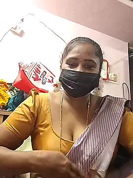 Snapshot of Tamil_devagi chatting on November 2025 04:29:02 PM Tamil devagi online show from November 2025 04:29:02 PM