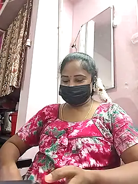 Snapshot of Tamil_devagi chatting on November 2025 04:56:01 AM Tamil devagi online show from November 2025 04:56:01 AM