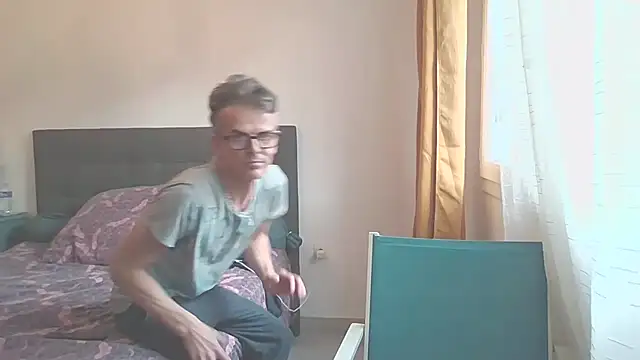 Snapshot of cathdeluna chatting on November 2025 03:17:02 PM cathdeluna online show from November 2025 03:17:02 PM