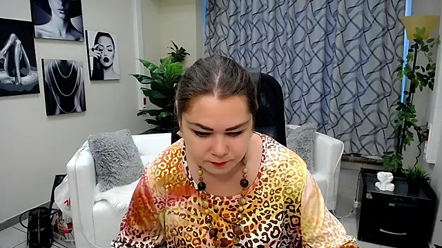 Snapshot of Susanna_S chatting on November 2025 04:49:02 AM Susanna S online show from November 2025 04:49:02 AM