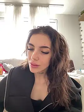 Snapshot of lunababy77 chatting on February 2026 01:43:02 PM lunababy77 online show from February 2026 01:43:02 PM