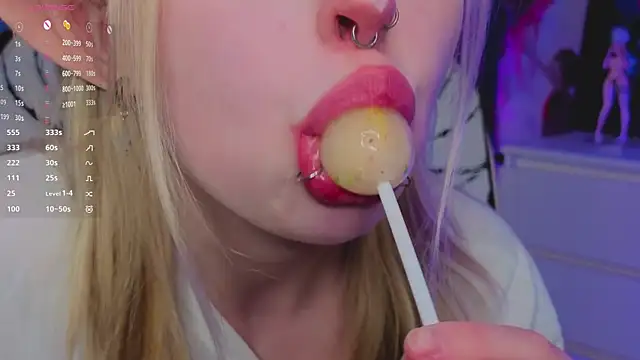 ElvenQueen online show from November 2025 04:08:01 PM