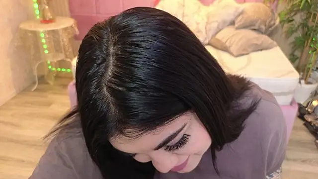 SpicyCarlaXX online show from March 2026 11:32:01 PM