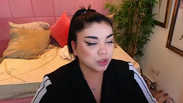 SpicyCarlaXX online show from March 2026 07:35:01 PM