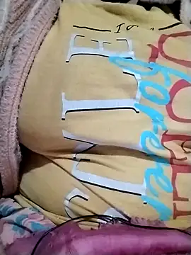 Snapshot of CUTE_123X chatting on November 2025 03:02:01 PM CUTE 123X online show from November 2025 03:02:01 PM