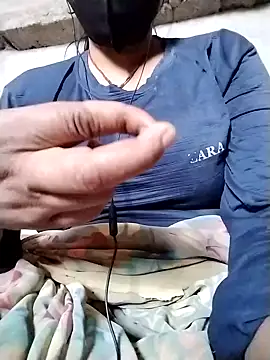 Snapshot of CUTE_123X chatting on November 2025 09:30:01 AM CUTE 123X online show from November 2025 09:30:01 AM