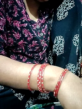 Snapshot of Priya_684 chatting on November 2025 03:32:01 AM Priya 684 online show from November 2025 03:32:01 AM